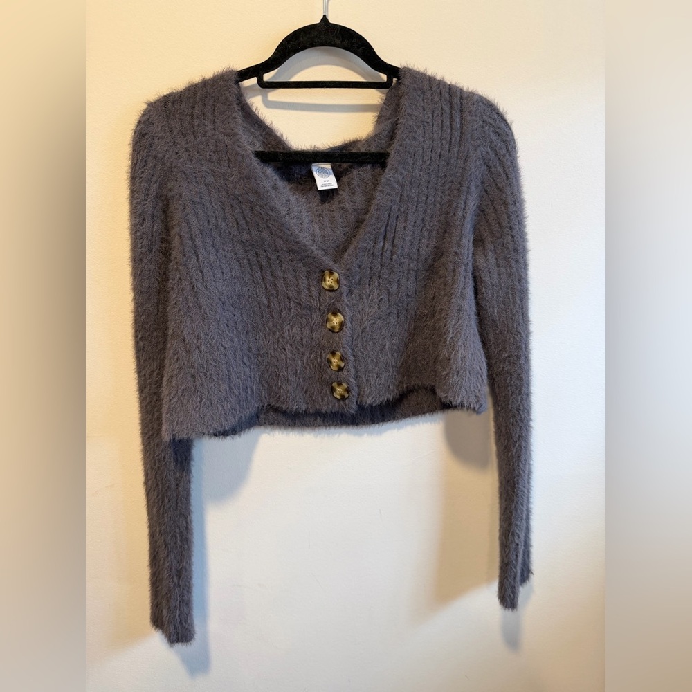 Urban Outfitters Fuzzy V-Neck Cropped Cardigan Sweater - Gray
